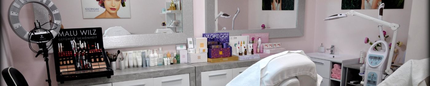 Varga Tímea kozmetikus, sminkes Vagheggi kiemelt partner